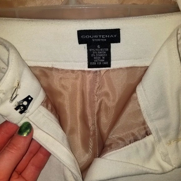 !!!!S O L D!!!! Cream Vintage Suit - Picture 3 of 4